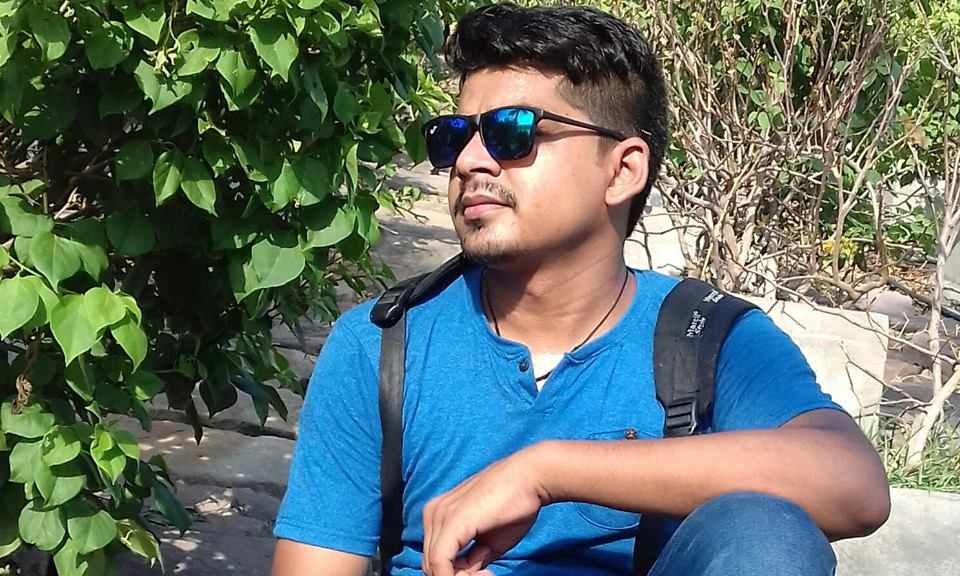 आत्महत्या- लेखक - विशाल अज्ञात आत्महत्या- लेखक - विशाल अज्ञात