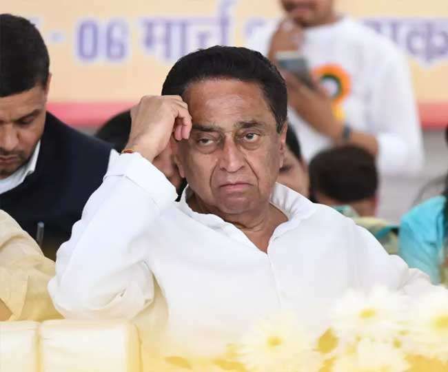 कमलनाथ सरकार और स्पीकर को SC का नोटिस, कल फिर सुनवाई