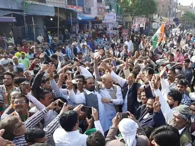कांग्रेस की रैली में लगे प्रियंका चोपड़ा जिंदाबाद, नेताओं की हुई किरकिरी कांग्रेस की रैली में लगे प्रियंका चोपड़ा जिंदाबाद, नेताओं की हुई किरकिरी