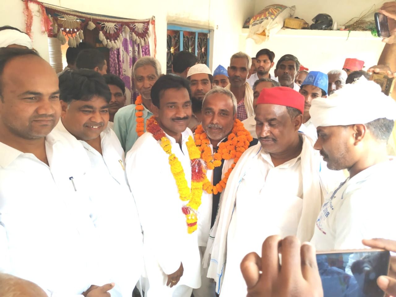 जनता को भटकाने के लिए भाजपा ने उठाया राष्ट्रवाद का मुद्दा - सी0एल0 वर्मा