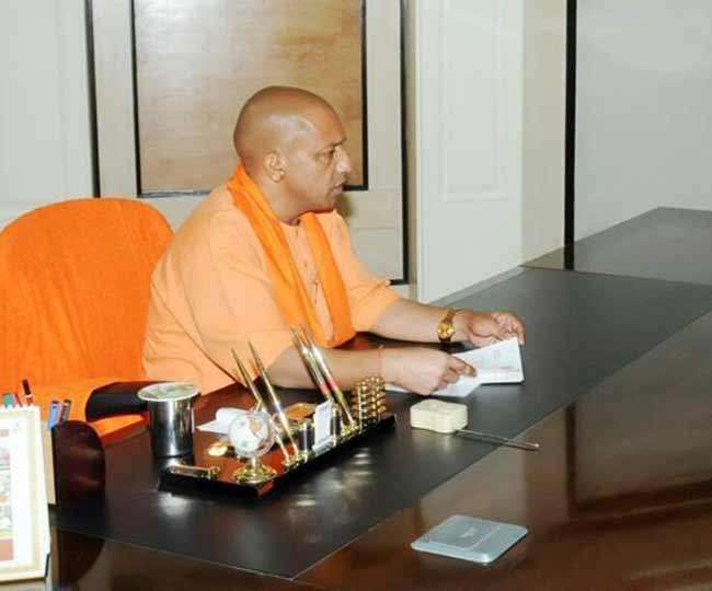 कैबिनेट : आज राज्य कर्मचारियों के भत्तों में बढ़ोत्तरी को मंजूरी दे सकती है सरकार कैबिनेट : आज राज्य कर्मचारियों के भत्तों में बढ़ोत्तरी को मंजूरी दे सकती है सरकार