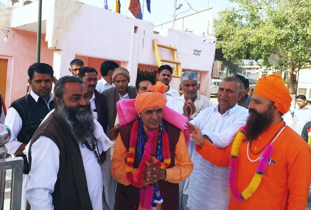 करोड़ो भक्तो की आस्था का केंद्र जाहरवीर मंदिर के पुजारियों ने दिया बसपा के रुपनाथ को समर्थन