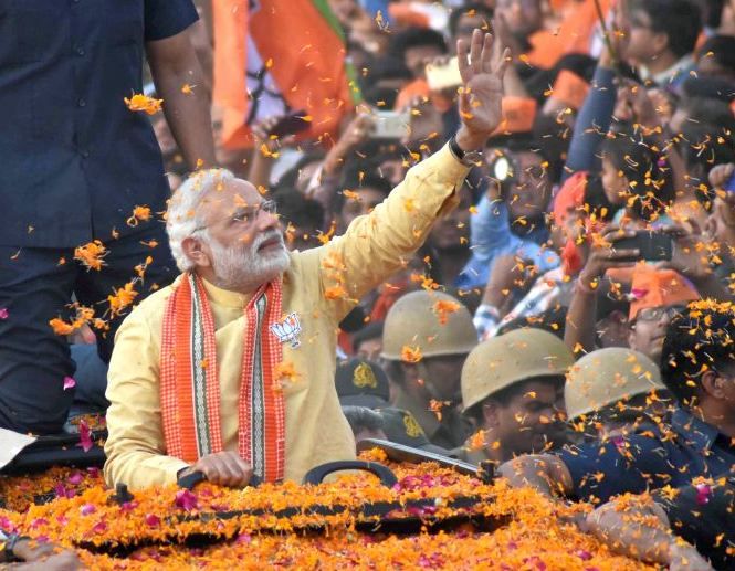 काशी को पीएम का आभार.28 को पीएम कर सकते हैं रोड शो. संगठन की ओर से रोड शो को लेकर मंथन. बाबा दरबार में करेंगे दर्शन. मां गंगा का लेंगे आशीर्वाद. घाट से कर सकते हैं मन की बात