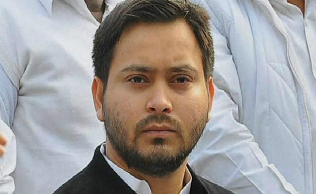 तेजस्वी का इस्तीफा टल गया... तेजस्वी का इस्तीफा टल गया...