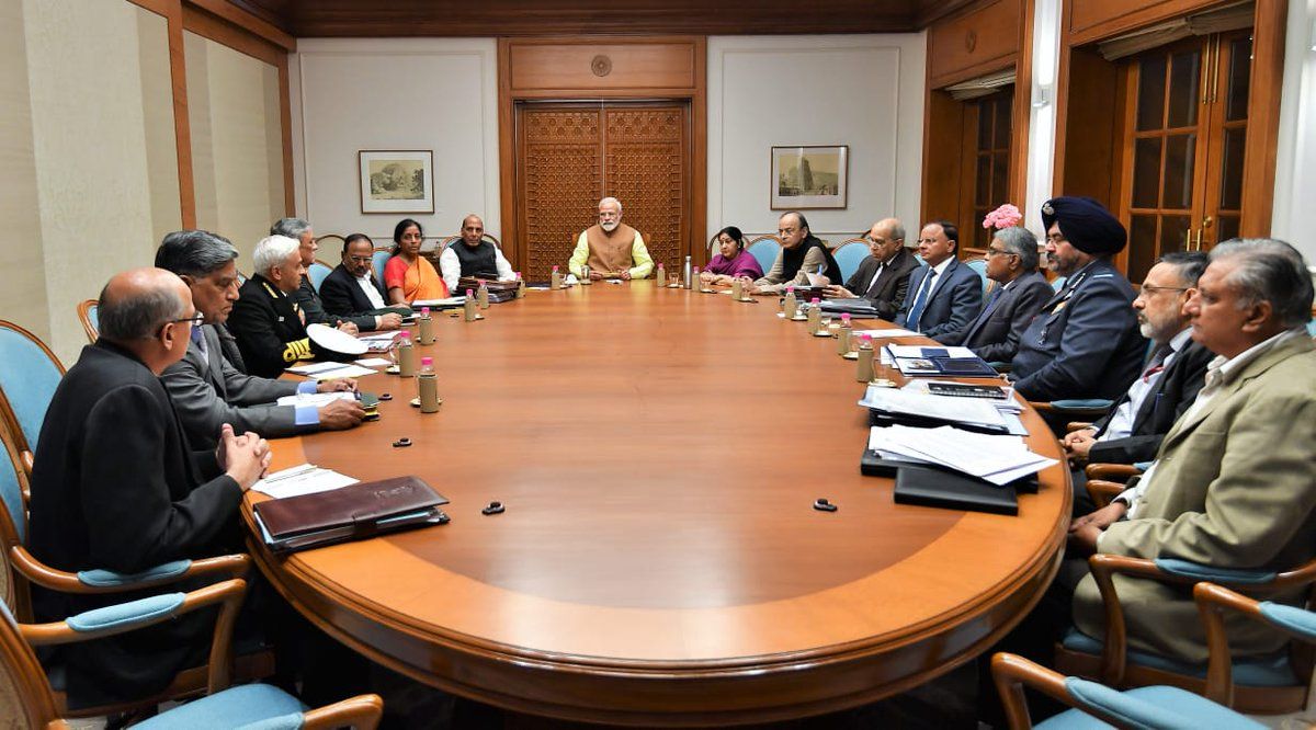 दिल्ली: प्रधानमंत्री नरेंद्र मोदी की अध्यक्षता में 7 लोक कल्याण मार्ग पर आयोजित उच्च स्तरीय बैठक शुरू