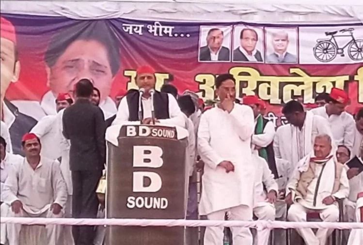 चौकीदार की चौकी और लखनऊ वाले ठोकीदार को हटाना होगा चौकीदार की चौकी और लखनऊ वाले ठोकीदार को हटाना होगा