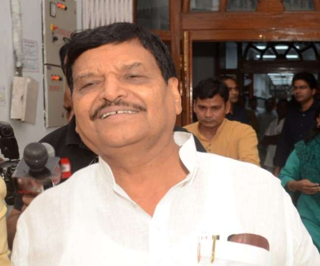 शिवपाल यादव का अपनी पार्टी का विलय समाजवादी पार्टी में करने से साफ़ इन्कार,सपा वाले सिर्फ अफवाहें फैला रहे शिवपाल यादव का अपनी पार्टी का विलय समाजवादी पार्टी में करने से साफ़ इन्कार,सपा वाले सिर्फ अफवाहें फैला रहे
