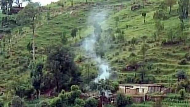 PAK फायरिंग का भारत ने दिया मुंहतोड़ जवाब, कई सैनिक मारे, बंकर-वाहन किए तबाह PAK फायरिंग का भारत ने दिया मुंहतोड़ जवाब, कई सैनिक मारे, बंकर-वाहन किए तबाह