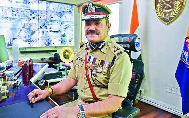 हैदराबाद पुलिस के ...जज्बे को है सलाम : अभय सिंह हैदराबाद पुलिस के ...जज्बे को है सलाम : अभय सिंह