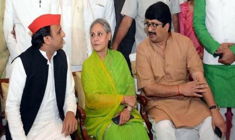 राजा भैया ने किया ऐलान- अखिलेश के साथ थे, हैं और रहेंगे