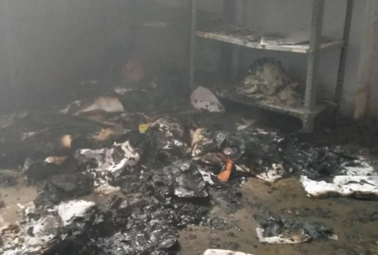 शिक्षा भवन में शॉर्ट सर्किट से लगी आग, जरूरी फाइलें जलकर खाक