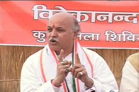 अमरनाथ यात्रियों पर हमले को लेकर विहिप ने सरकार से रखी ये मांग अमरनाथ यात्रियों पर हमले को लेकर विहिप ने सरकार से रखी ये मांग
