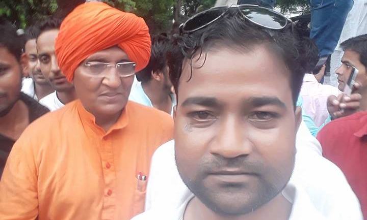 लोनी से जंतर मंतर पहुँचकर ख़िदमत ए आवाम युवा ने वहाँ भी की खिदमत मुहीम को कामयाब कराने में निभाई अहम भूमिका लोनी से जंतर मंतर पहुँचकर ख़िदमत ए आवाम युवा ने वहाँ भी की खिदमत मुहीम को कामयाब कराने में निभाई अहम भूमिका