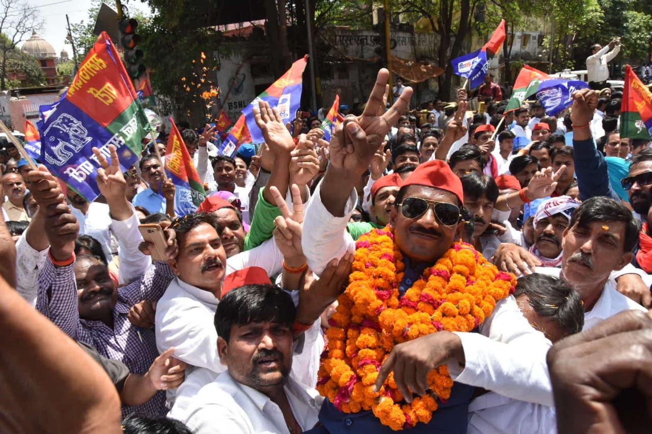 BSP के सीएल वर्मा ने मोहनलालगंज से किया नामांकन