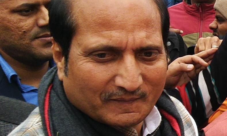 समाजवादी पार्टी के डीएनए में उपद्रवियों के समर्थन करने का गुण है : सुरेश राणा