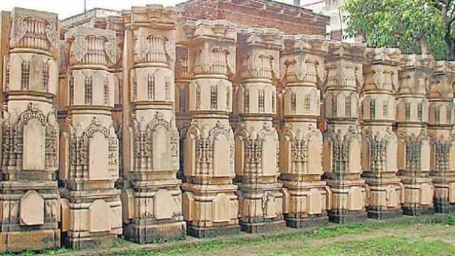 SC के फैसले से पहले राम मंदिर के गर्भगृह के पत्थर तराशने का काम पूरा