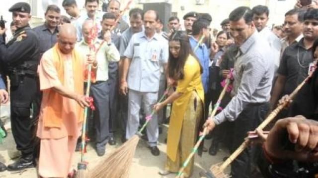 स्वच्छता अभियान के ब्रांड एम्बेसडर होंगे अक्षय कुमार स्वच्छता अभियान के ब्रांड एम्बेसडर होंगे अक्षय कुमार