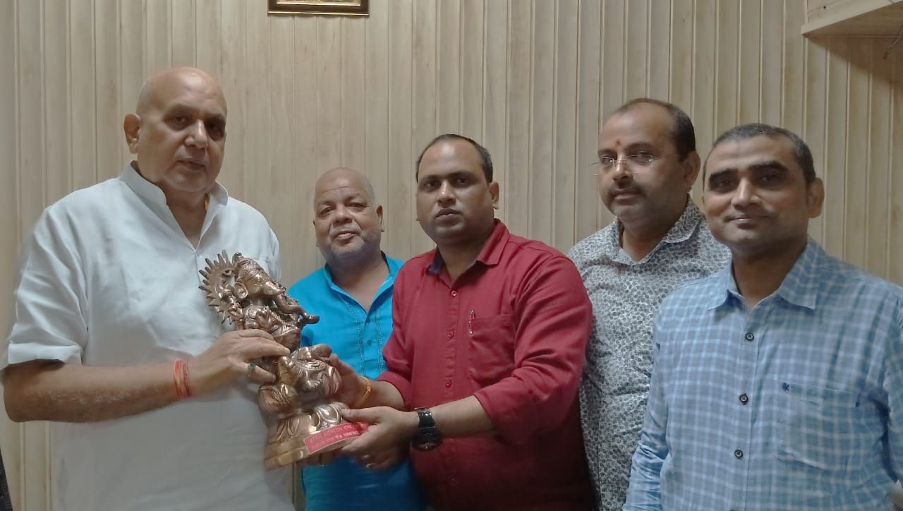 लिबर्टी कालौनी लखनऊ में हर्षित हॉस्पिटल व ट्रामा सेंटर का कृषि मंत्री ने किया उदघाटन लिबर्टी कालौनी लखनऊ में हर्षित हॉस्पिटल व ट्रामा सेंटर का कृषि मंत्री ने किया उदघाटन