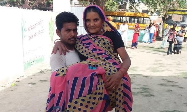 हरदोई में 11 बजे तक 22 तो मिश्रिख में 20 फीसद मतदान