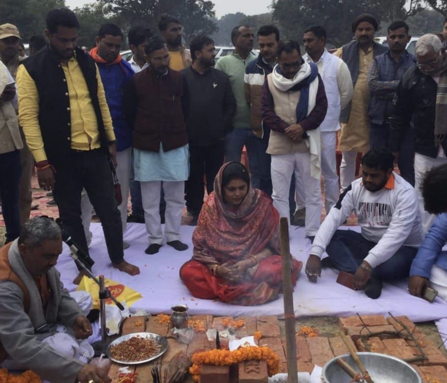 मड़ियाहूं में छः करोड़ से बनेगा फायर स्टेशन, विधायक लीना तिवारी नें किया भूमि पूजन