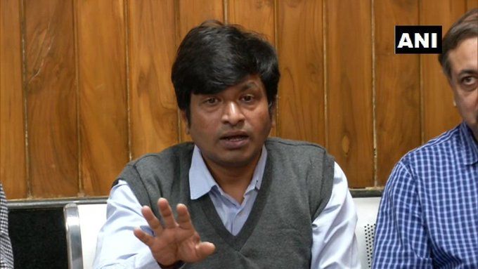 स्वामी विवेकानंद की मूर्ति से छेड़छाड़ करने वालों को मिलेगी सजा स्वामी विवेकानंद की मूर्ति से छेड़छाड़ करने वालों को मिलेगी सजा