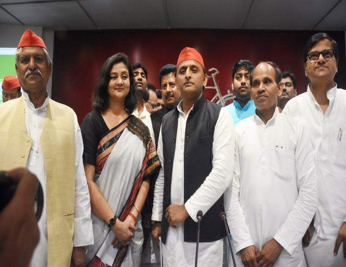 पीएम मोदी के खिलाफ वाराणसी से शालिनी यादव लड़ेंगी चुनाव, जानिये उनके बारे में पीएम मोदी के खिलाफ वाराणसी से शालिनी यादव लड़ेंगी चुनाव, जानिये उनके बारे में