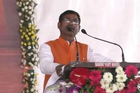 BJP विधायक के बिगड़े बोल, प्रियंका गांधी पर कसा विवादित तंज