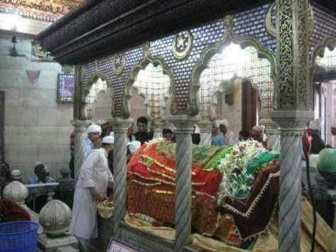 सय्यद सालार मसूद गाज़ी का यौमे पैदाइश 21 रजब पर विशेष सय्यद सालार मसूद गाज़ी का यौमे पैदाइश 21 रजब पर विशेष