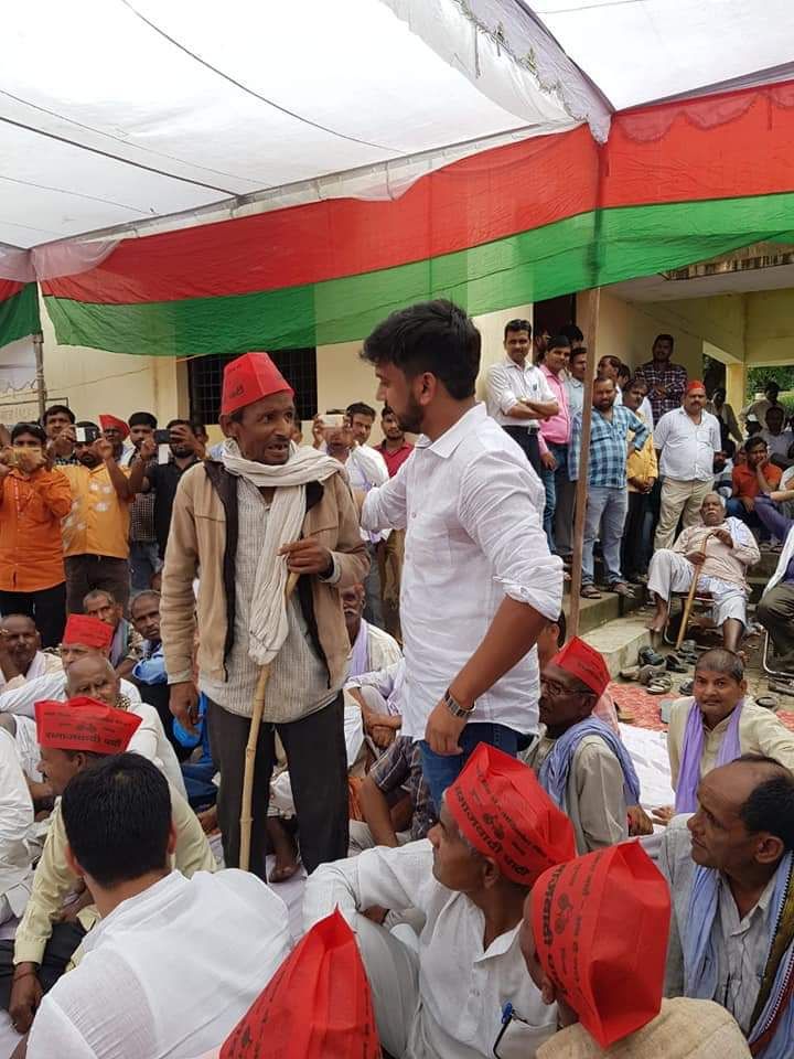 सपा ने भाजपा सरकार की नीतियों के खिलाफ खोला मोर्चा सपा ने भाजपा सरकार की नीतियों के खिलाफ खोला मोर्चा