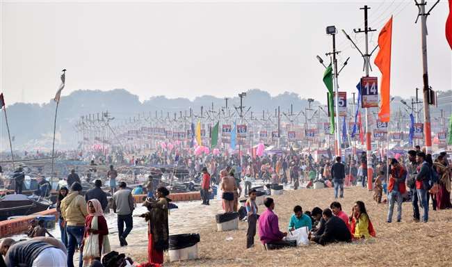 गणतंत्र दिवस पर माघ मेला बना पिकनिक स्पॉट, उमडऩे लगी भीड़