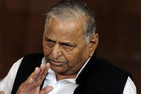 काफी दिनों बाद तेवर में दिखे नेताजी, कांग्रेस को बताया सबसे बड़ा सियासी दुश्मन काफी दिनों बाद तेवर में दिखे नेताजी, कांग्रेस को बताया सबसे बड़ा सियासी दुश्मन