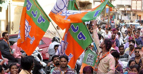निकाय चुनाव में भाजपा ने 4 मुस्लिमों को दिए टिकट, देखिये प्रत्याशियों की सूची निकाय चुनाव में भाजपा ने 4 मुस्लिमों को दिए टिकट, देखिये प्रत्याशियों की सूची
