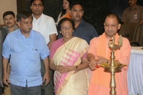 सेक्युलरिज्म की पट्टी के कारण लोग अयोध्या का नाम लेना नहीं चाहते: सीएम योगी सेक्युलरिज्म की पट्टी के कारण लोग अयोध्या का नाम लेना नहीं चाहते: सीएम योगी