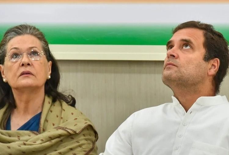 सोनिया-राहुल गांधी के खिलाफ फिर खुलेगा 100 करोड़ के आयकर का मामला सोनिया-राहुल गांधी के खिलाफ फिर खुलेगा 100 करोड़ के आयकर का मामला