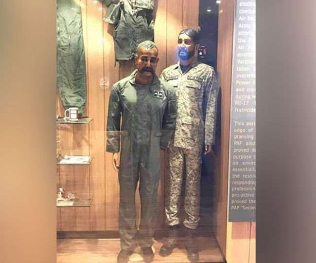 पाकिस्तान की घटिया हरकत, वार म्यूजियम में रखा अभिनंदन का पुतला पाकिस्तान की घटिया हरकत, वार म्यूजियम में रखा अभिनंदन का पुतला