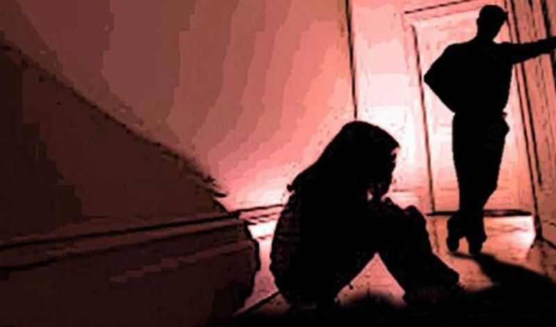 दरिंदे ने अपनी हदें पार करते हुये आठ वर्ष मासूम बच्ची को बनाया अपने हवस का शिकार-जेपी यादव दरिंदे ने अपनी हदें पार करते हुये आठ वर्ष मासूम बच्ची को बनाया अपने हवस का शिकार-जेपी यादव