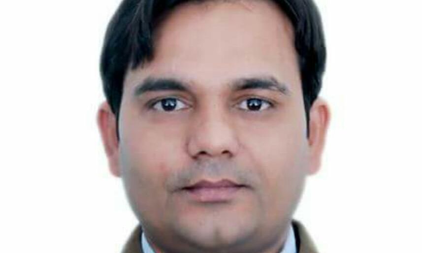अफजलवा भगा भगा आया और मुस्कुरा के कहा,....