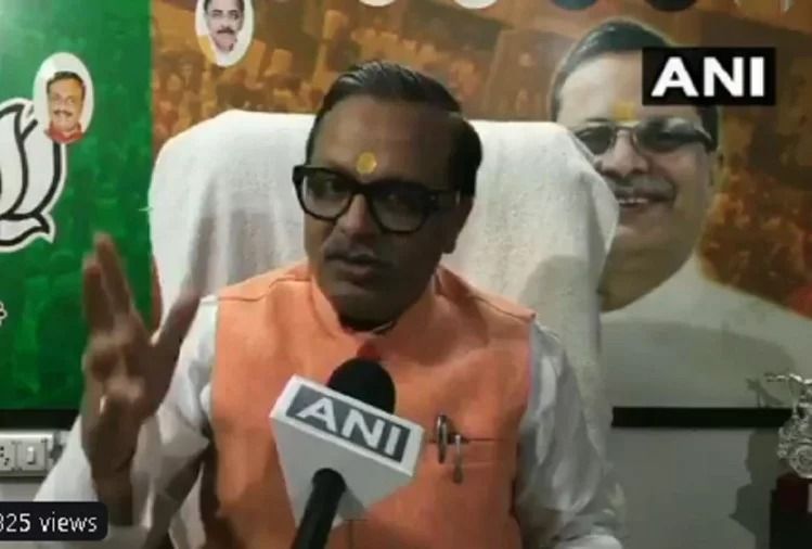 प्रदूषण पर भाजपा नेता का बयान, हो सकता है पाकिस्तान या चीन ने छोड़ी जहरीली गैस प्रदूषण पर भाजपा नेता का बयान, हो सकता है पाकिस्तान या चीन ने छोड़ी जहरीली गैस