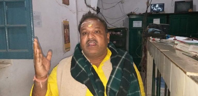 सपा नेता लालू यादव को पुलिस ने गिरफ्तार किया
