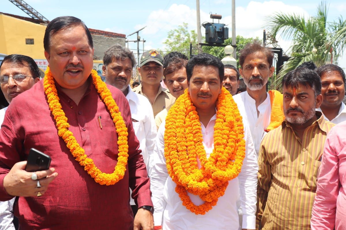 विधायक जय चौबे ने डायलिसिस सेंटर का किया उद्घाटन विधायक जय चौबे ने डायलिसिस सेंटर का किया उद्घाटन