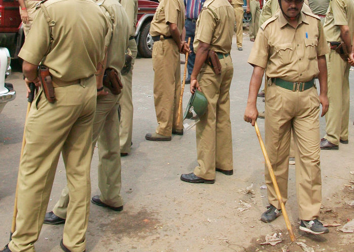 चित्रकूट में मुठभेड़, डाकू शारदा कोल ढेर चित्रकूट में मुठभेड़, डाकू शारदा कोल ढेर