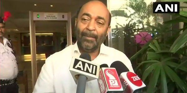 नेतृत्व में कोई भी बदलाव नहीं होगा। मनोहर पर्रिकर गोवा के सीएम बने रहेंगेः गोवा बीजेपी अध्यक्ष विनय तेंडुलकर