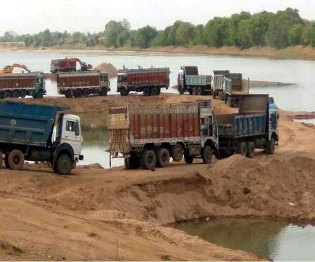 खनन घोटाले में उत्तर प्रदेश के दो और आइएएस अधिकारियों पर जल्द कसेगा शिकंजा