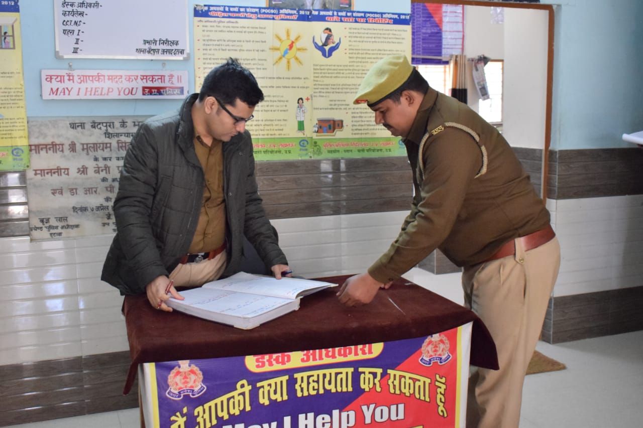 एसएसपी द्वारा थाना सैफई एवं थाना वैदपुरा  का किया औचक निरीक्षण