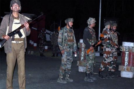 बडगाम में सुरक्षा बलों से मुठभेड़ में मारे गए तीन आतंकी बडगाम में सुरक्षा बलों से मुठभेड़ में मारे गए तीन आतंकी