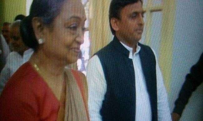 मायावती के बाद अखिलेश से मिली मीरा कुमार क्या 47 से 19 भारी था मायावती के बाद अखिलेश से मिली मीरा कुमार क्या 47 से 19 भारी था