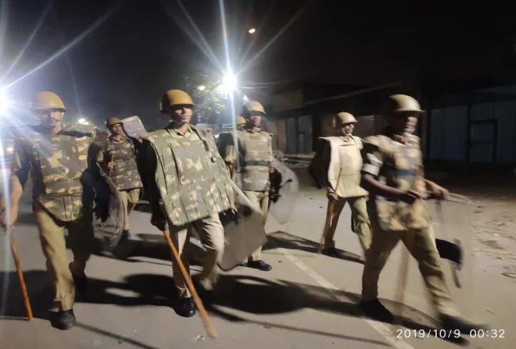 सहारनपुर में दो समुदायों के बीच पथराव व फायरिंग, मौके पर पहुंची पुलिस