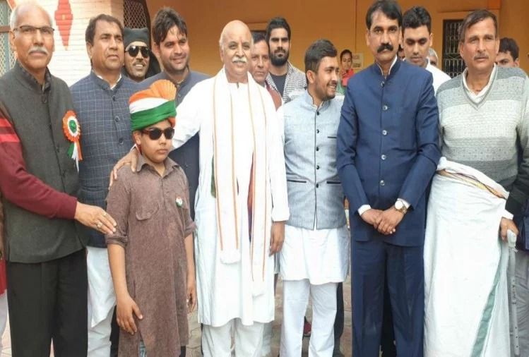 हिंदुओं की संख्या में लगातार कमी आ रही है, देश का हिंदू और हिंदुत्व खतरे में