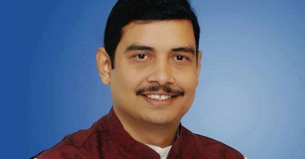 घोसी: BSP प्रत्याशी अतुल राय पर युवती ने लगाए छेड़छाड़ के गंभीर आरोप घोसी: BSP प्रत्याशी अतुल राय पर युवती ने लगाए छेड़छाड़ के गंभीर आरोप