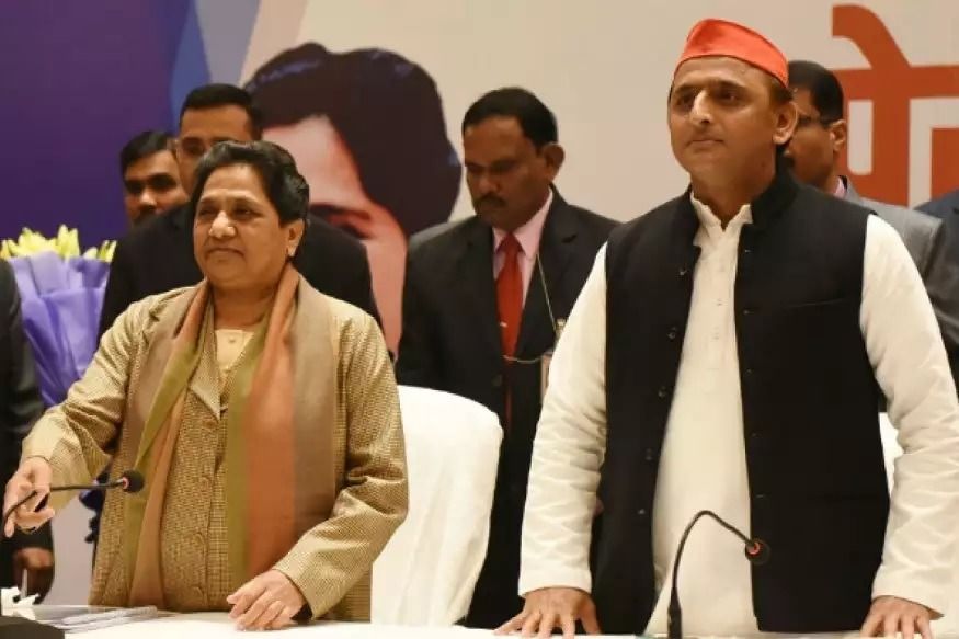 यूपी में मोदी-शाह की जोड़ी के सामने बुआ-बबुआ की जोड़ी फेल यूपी में मोदी-शाह की जोड़ी के सामने बुआ-बबुआ की जोड़ी फेल